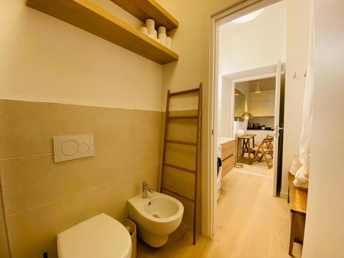 Piazzaborsa Charme Apartment Trieste Eksteriør bilde